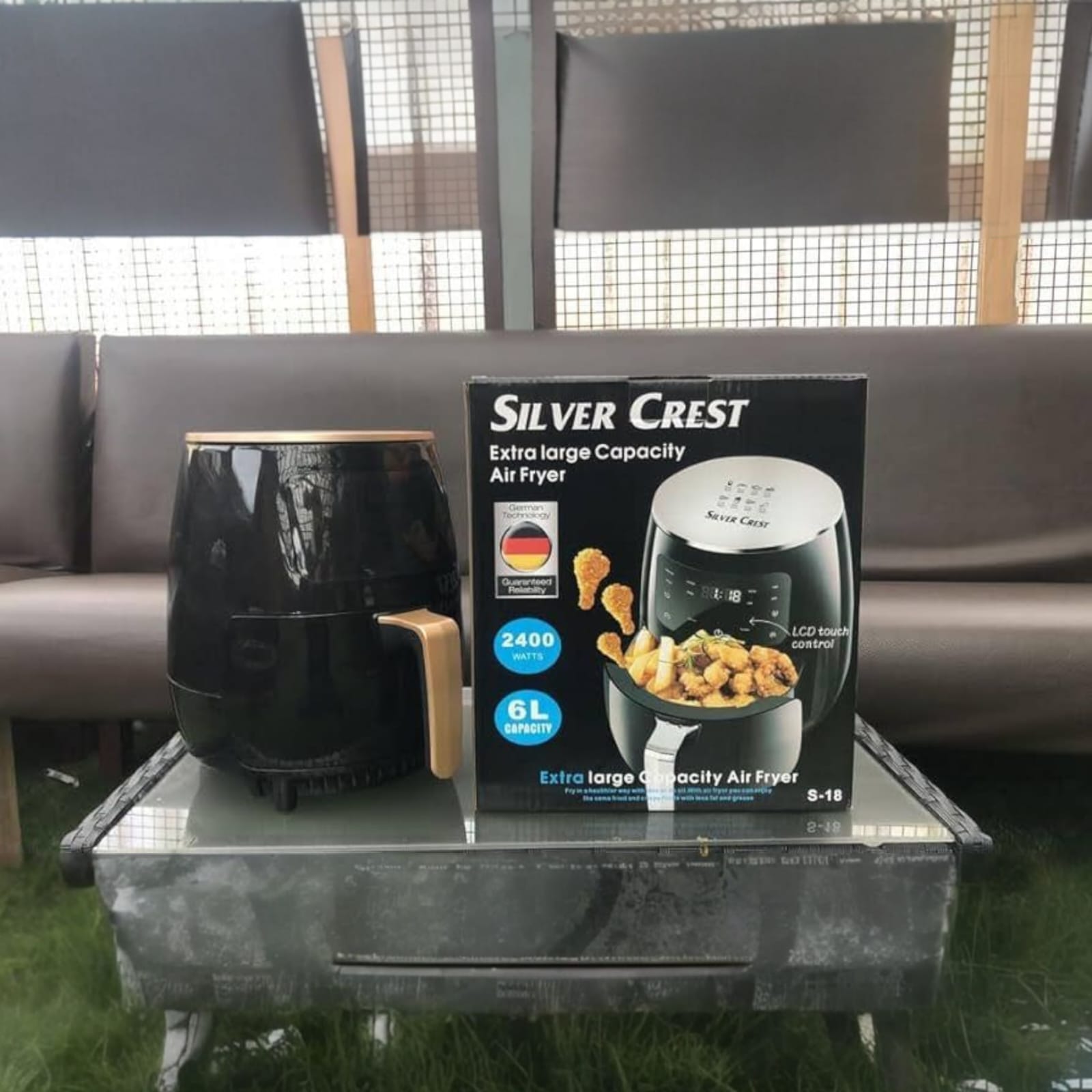 Friteuza cu aer cald AirFryer 2400W, 6 litri si afisaj digital, LCD Touch control