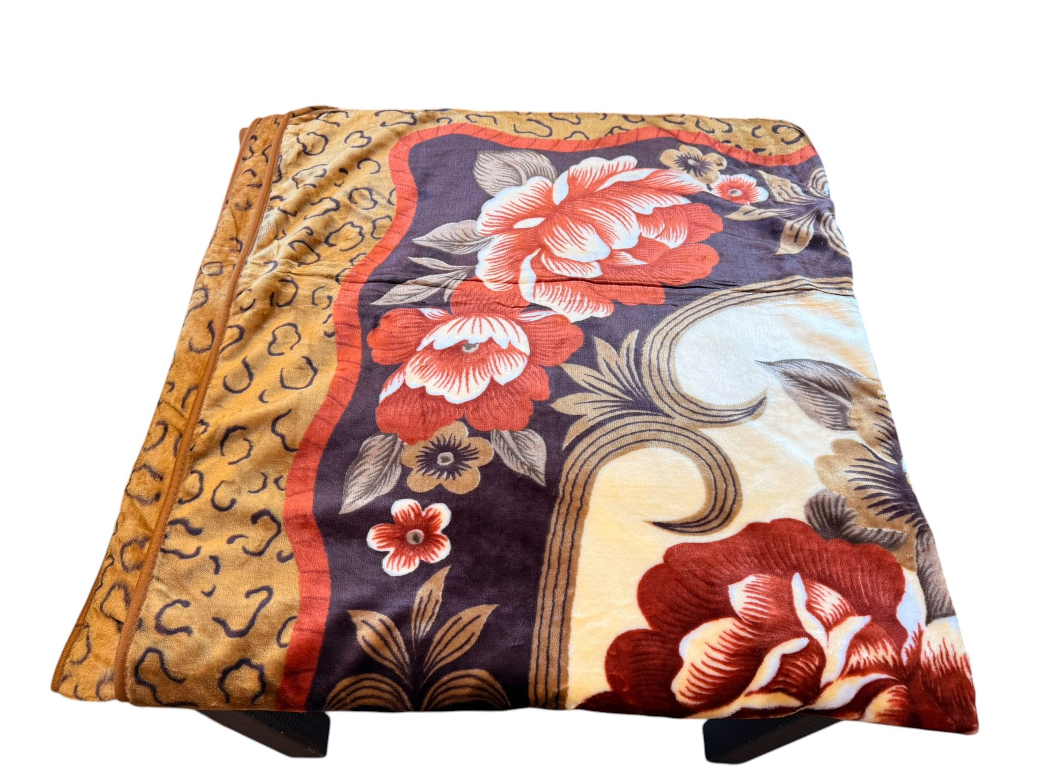 Patura Dubla Groasa – 200x230 cm – Model Floral cu Imprimeu Animal Print – Moale si Eleganta