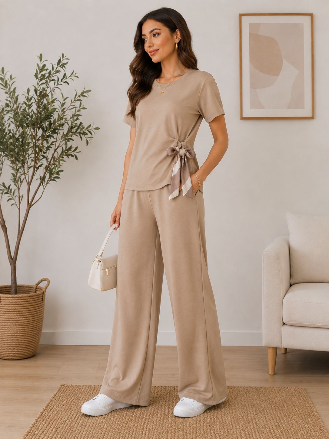Compleu dama bej elegant marime universala Made in Italy cu pantaloni largi si esarfa decorativa